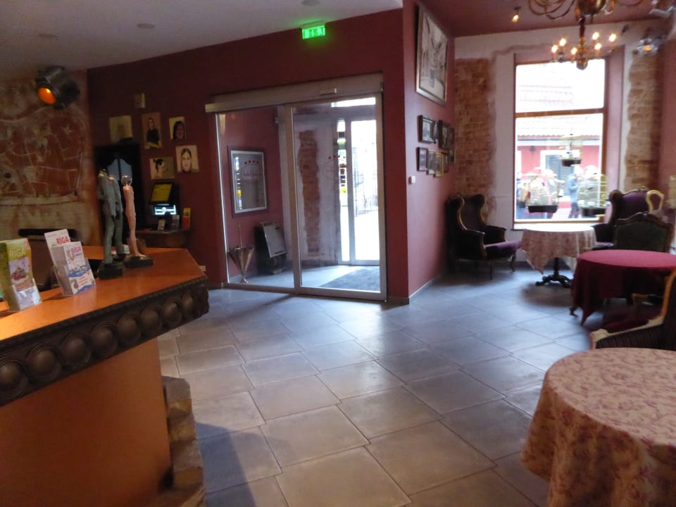 Lobby Hotel Justus