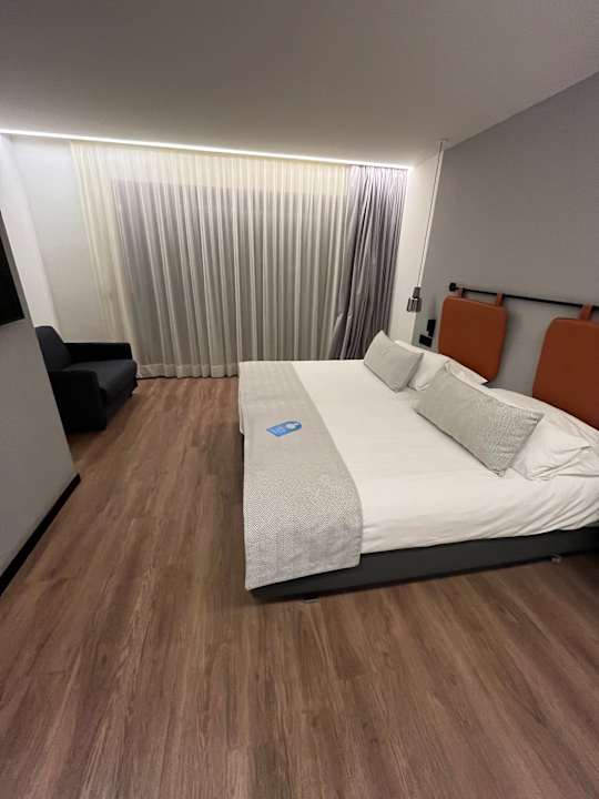 Zimmer ROBINSON CALA SERENA