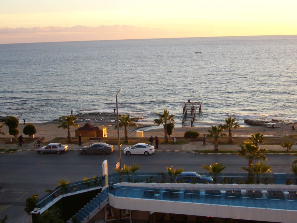 Ausblick aus Zimmer in der 4. Etage Sunprime C-Lounge