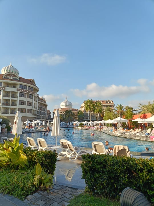 Außenansicht Kirman Belazur Resort & Spa