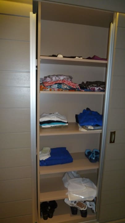 Genug Stauraum im Schrank Hotel Grand Side