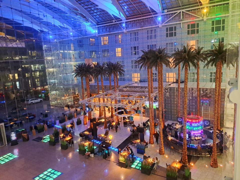Lobby Hilton Munich Airport