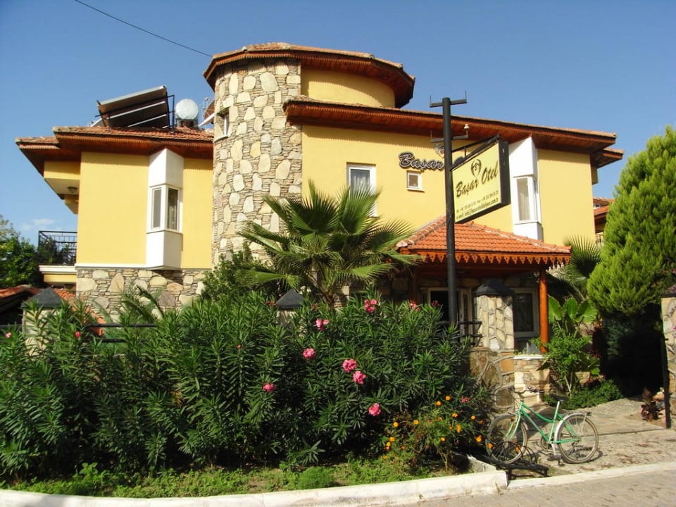 Mit diesem Anblick wird man empfangen Dalyan Basar Hotel