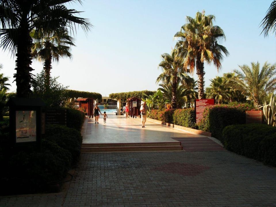 Der Weg zum Pool Kaya Belek Hotel