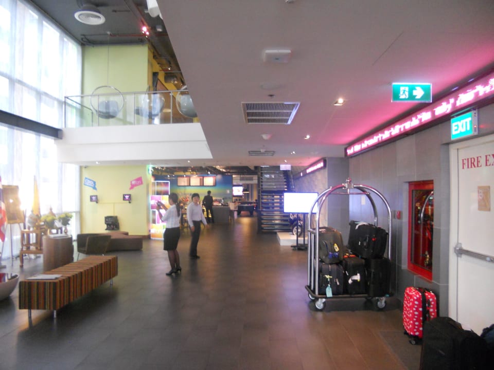 Moderne Lobby Aloft Bangkok Sukhumvit 11