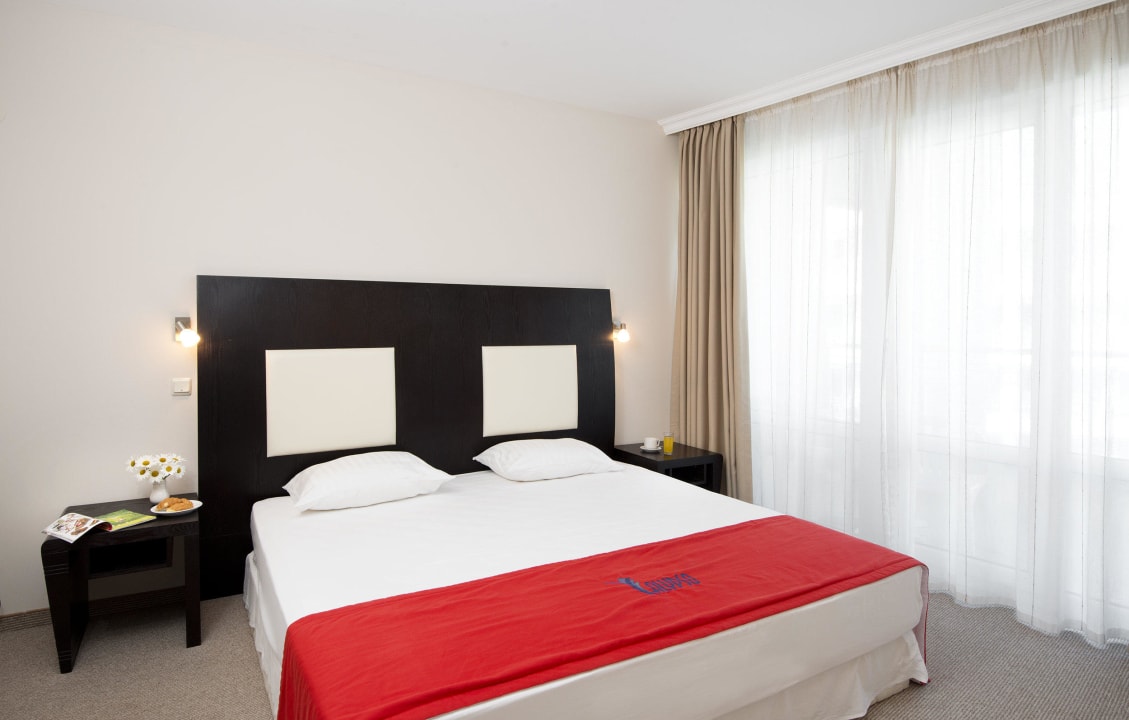 Apartment Bedroom Hotel Calypso