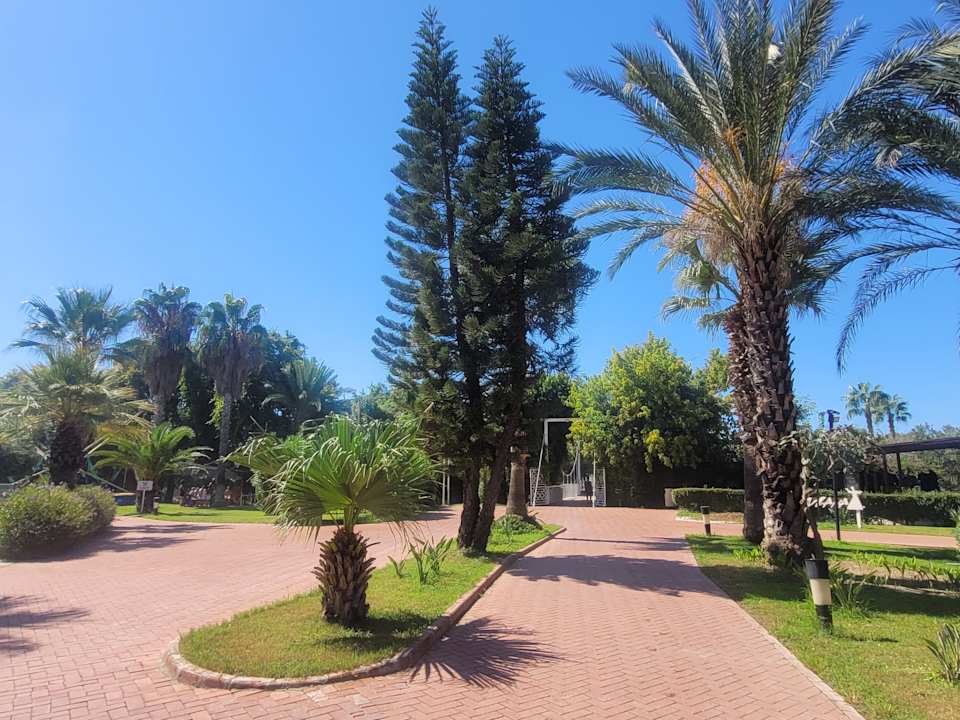 Gartenanlage Sunis Elita Beach Resort & Spa
