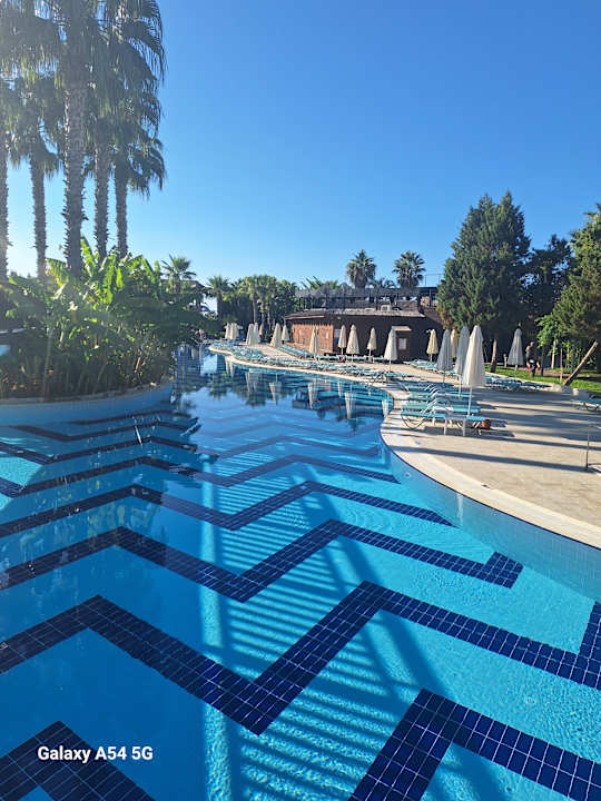 Pool Saturn Palace Resort Hotel