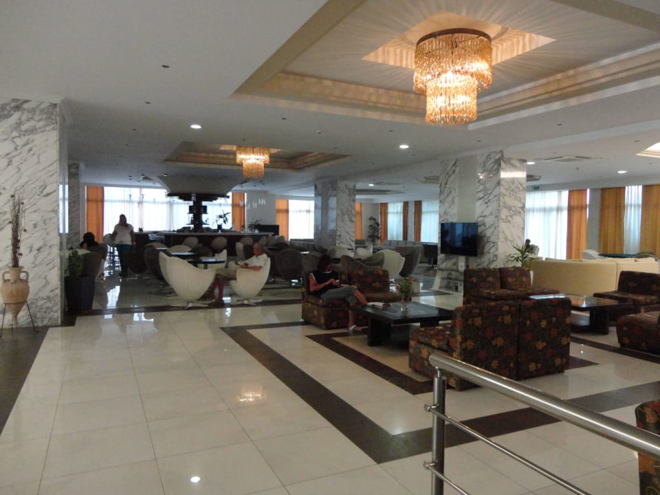 Lobby aus Richtung Pool kommend Marianna Palace Hotel