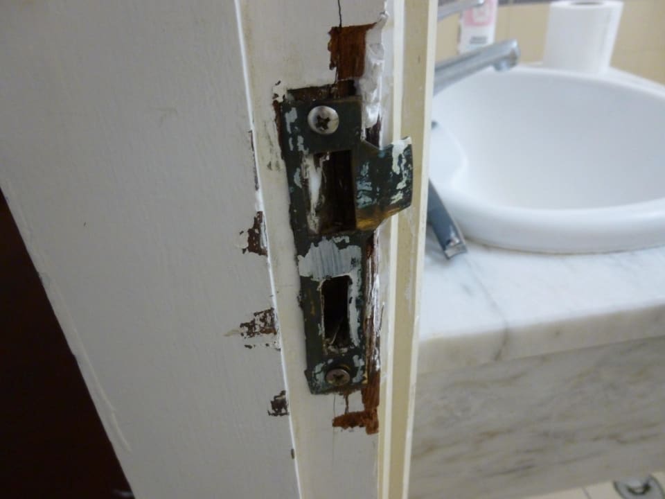 Türschloß des Badezimmers Apartamentos Soldoiro