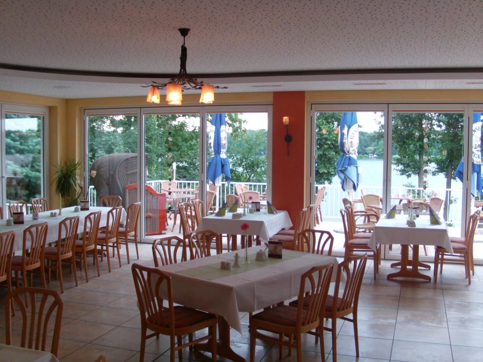 Restaurant mit Seeblick Hotel am Untersee