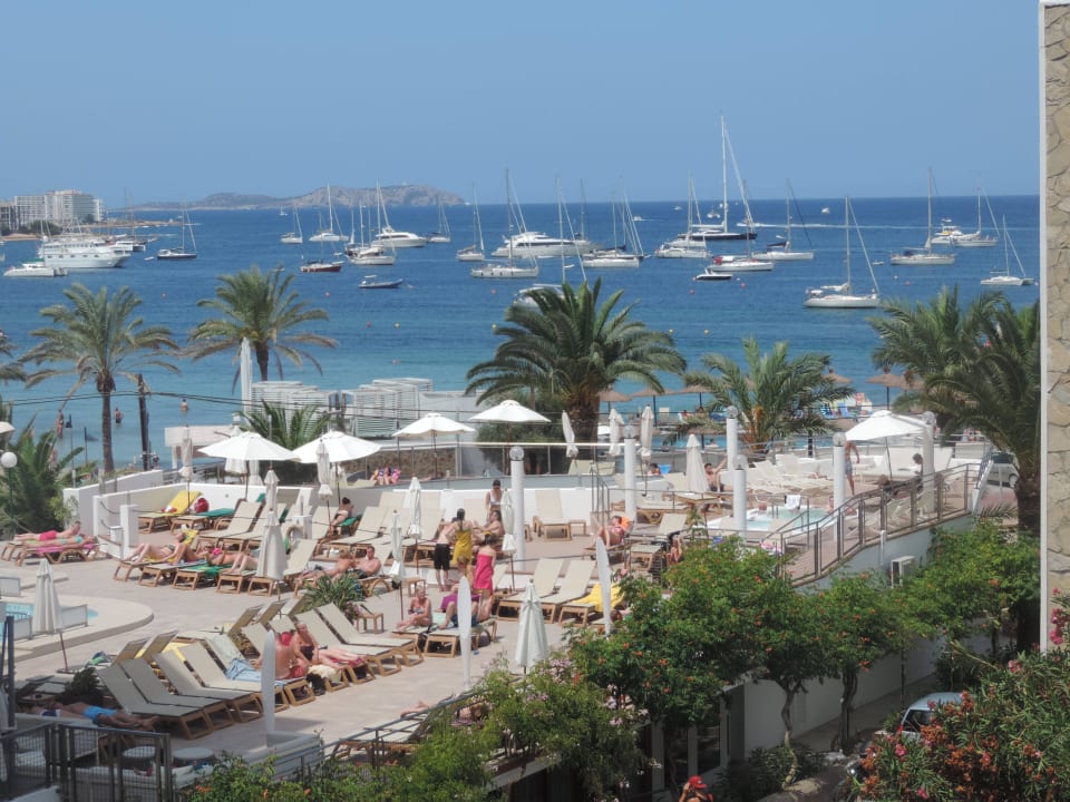 Blick vom Balkon Hotel Osiris