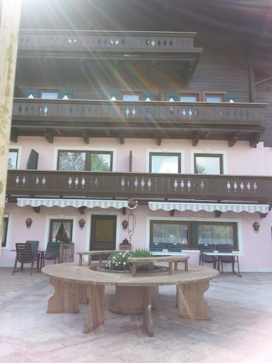 Haupthaus mit Sonnenterrasse Altachhof