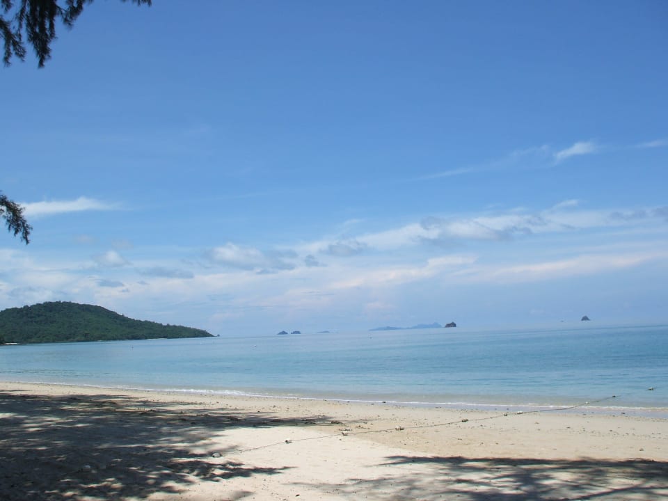 Strand ohne Gäste Dusit Thani Krabi Beach Resort