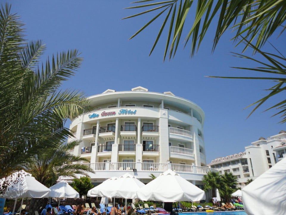 Widok  Alba Queen Hotel