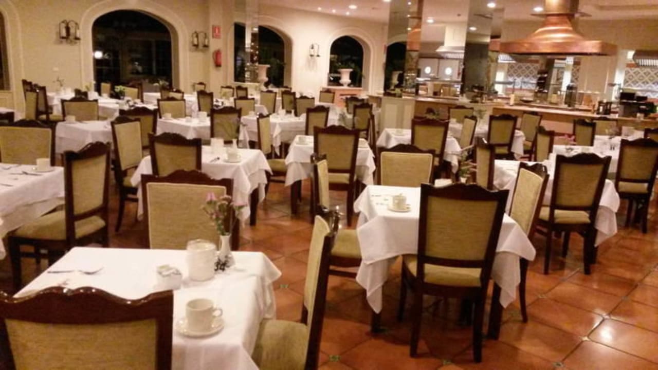 Foto vom Eingang Hotel Riu Garoe