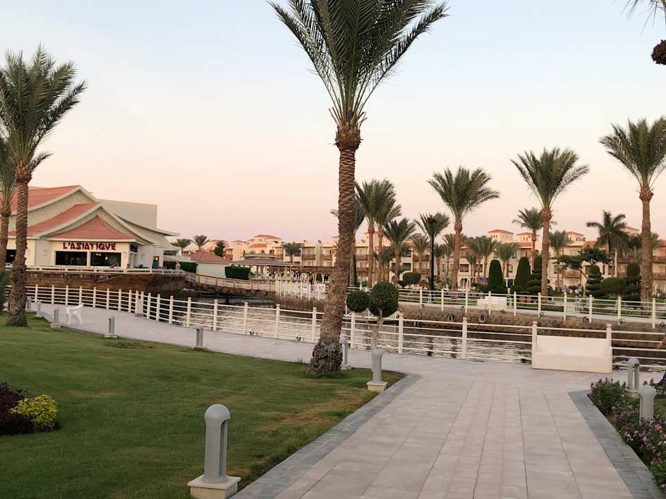 Gartenanlage Pickalbatros Dana Beach Resort - Hurghada