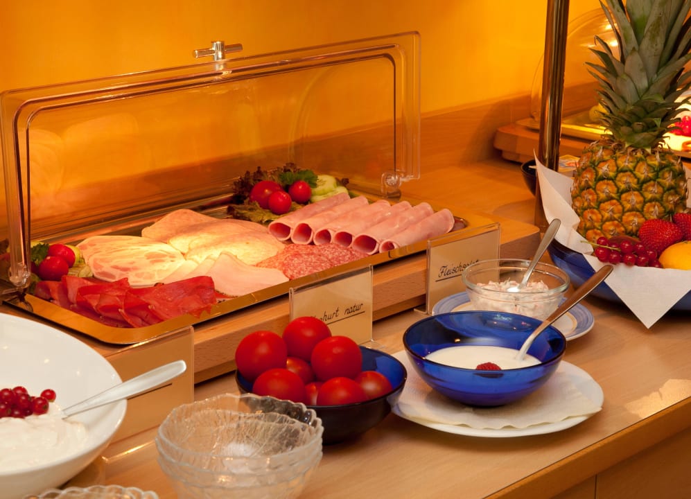 Unser gute Laune Frühstücksbüffet Mein Vierjahreszeiten Hotel Garni