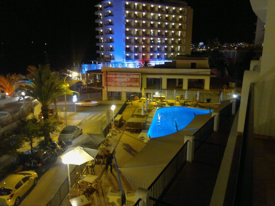 Ausblick Nacht Hotel Osiris