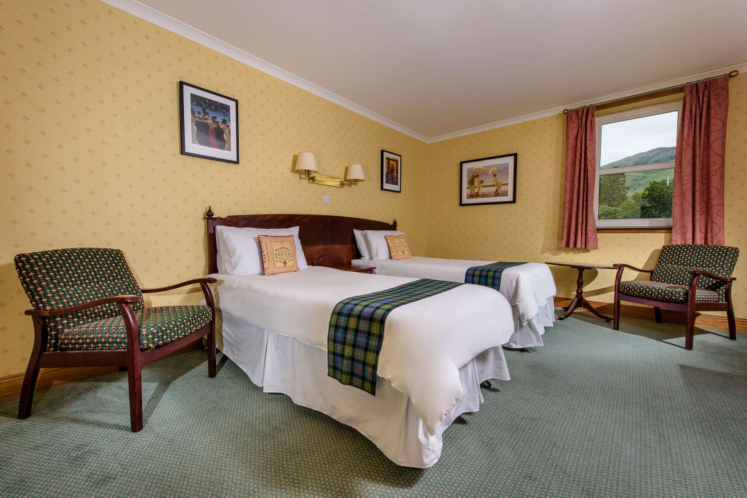 Zimmer Muthu Dalmally Hotel