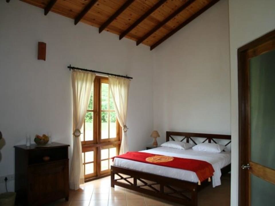 Zimmer Hibiscus Garden Hotel