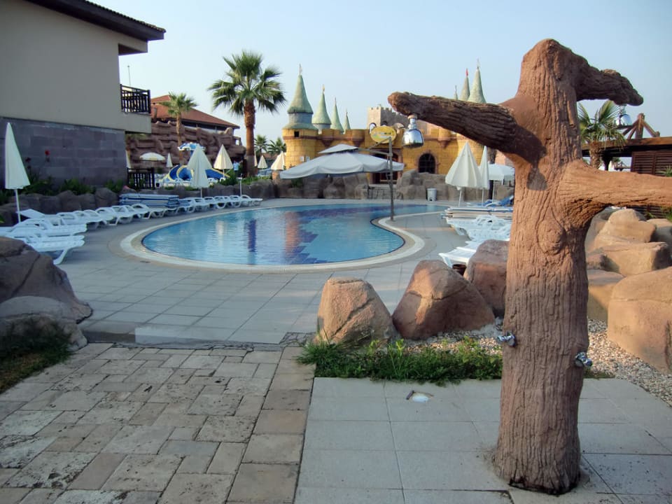 Baby-Pool (20 cm Wassertiefe) & Dusche TUI BLUE Palm Garden