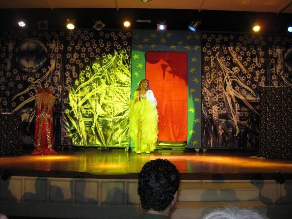 Travesti Show Amanda Jones Trendy Aspendos Beach Hotel