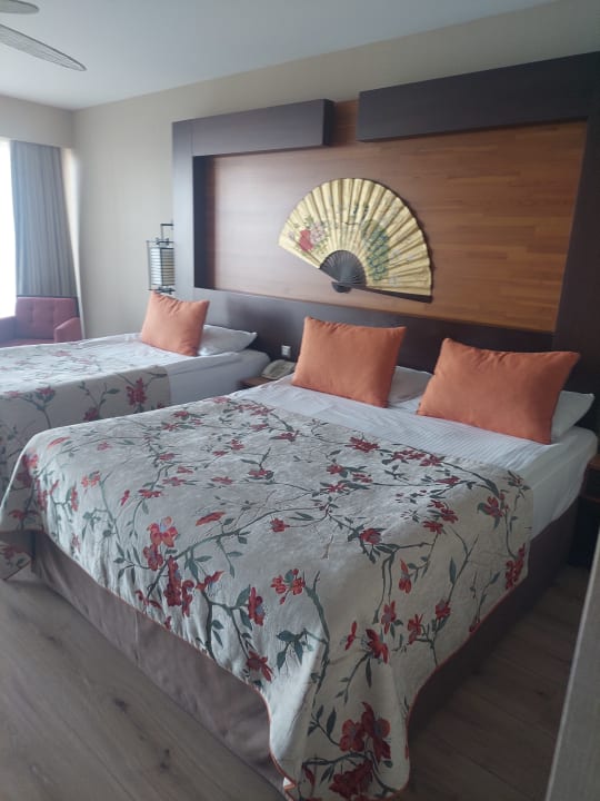 Zimmer Limak Lara Deluxe Hotel & Resort