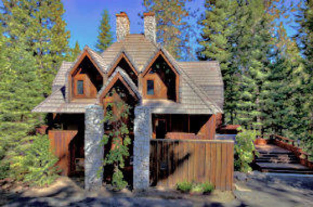 Little Ahwahnee Inn Yosemite Little Ahwahnee Inn Yosemite