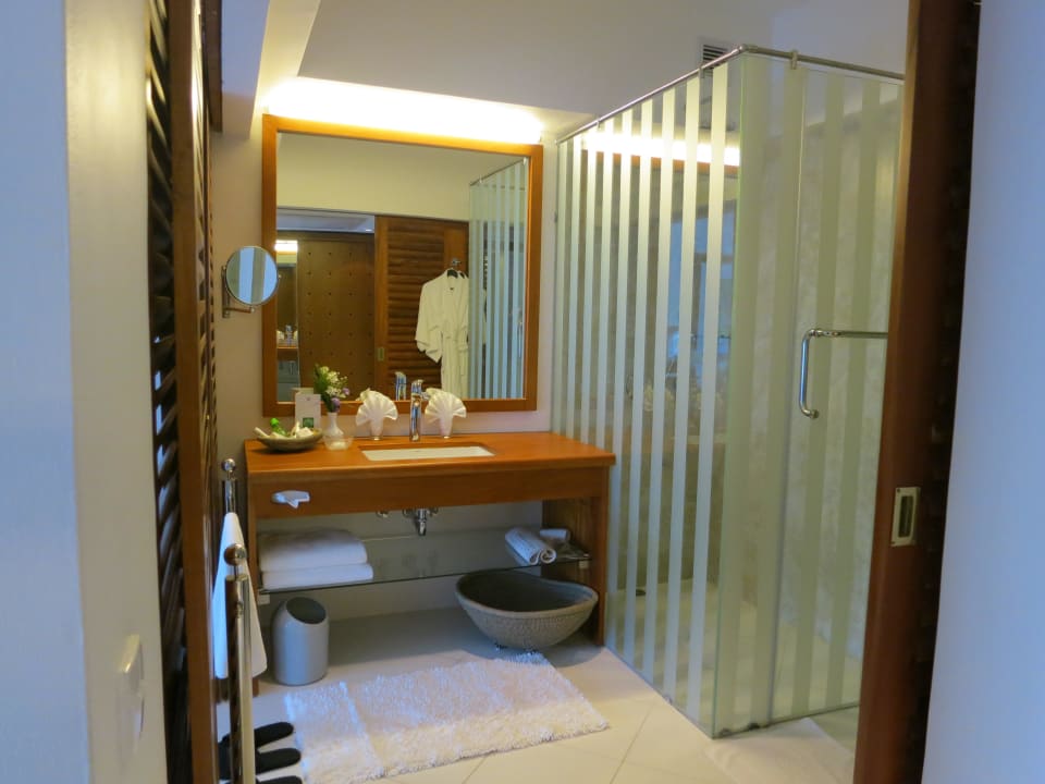 Bad Hotel Lanka Princess Ayurveda