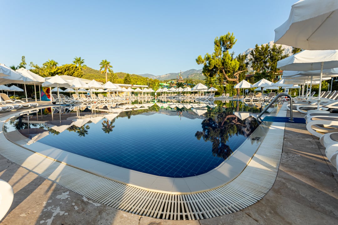Pool Club Hotel Phaselis Rose