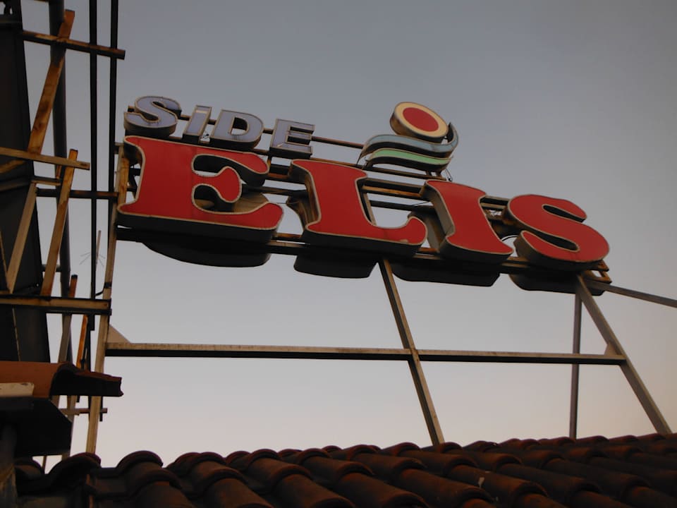 Auf dem Dachbalkon Hotel Side Elis