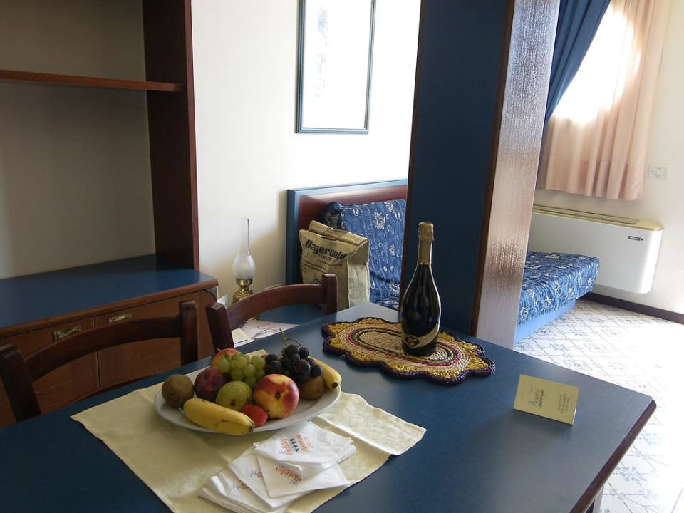 Wohnraum Aparthotel Holiday