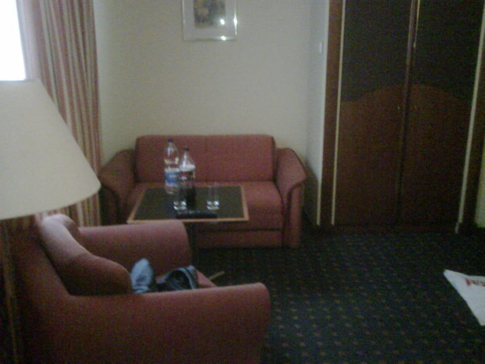 Couch und Schrank Holiday Inn Wien - City