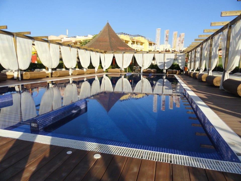 Chill Out Area Lounge Zafiro Bahia