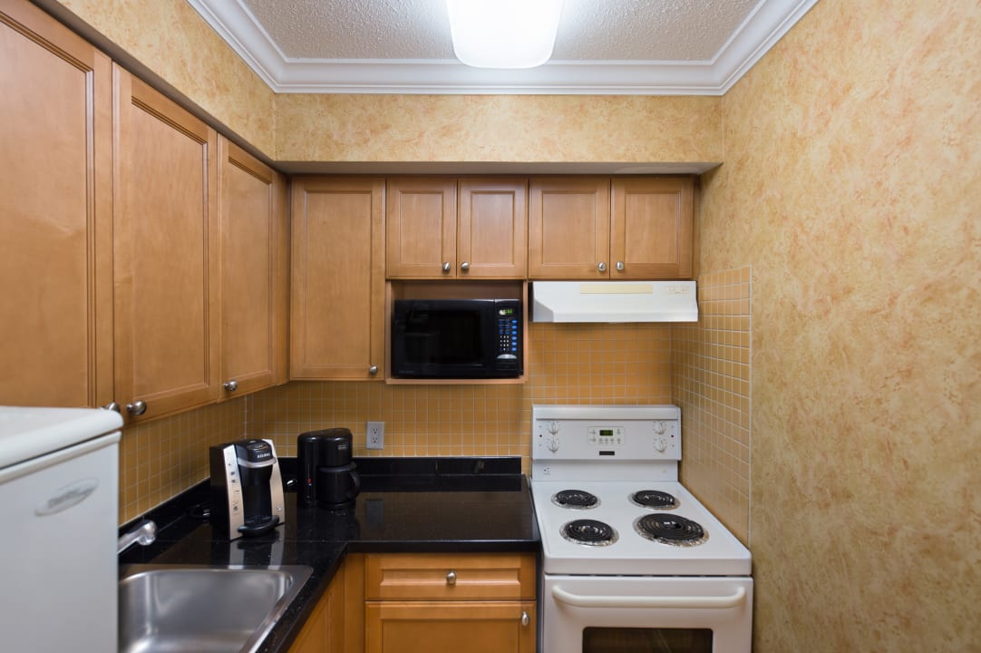 Zimmer Hotel Sunset Inn and Suites