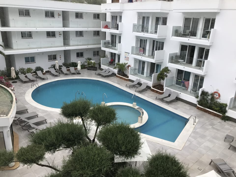 Pool Balansat Resort