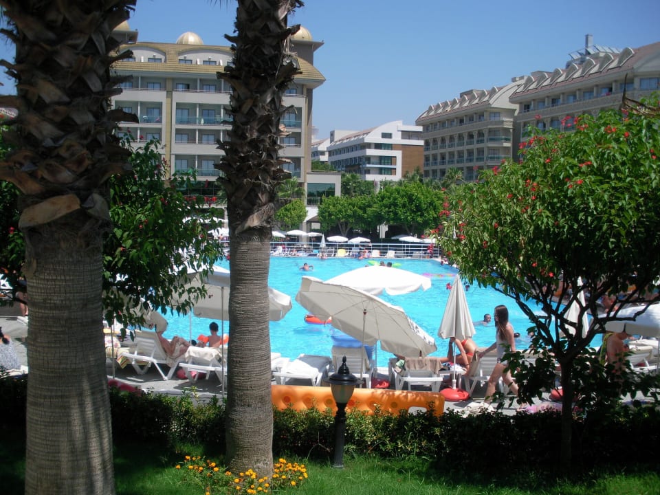 Blick auf den Pool Aydinbey Kings Palace & Spa