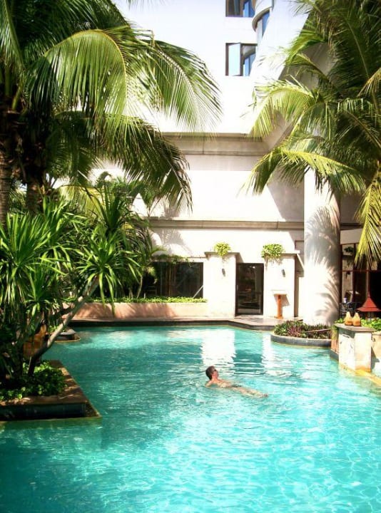 Pool Century Park Hotel Century Park