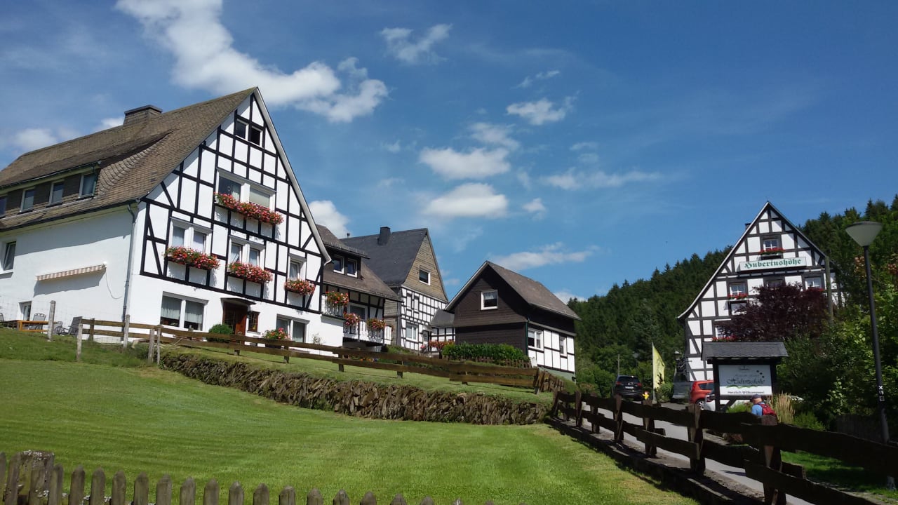 Außenansicht Hotel & Gasthof Hubertushöhe