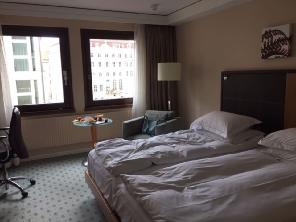Zimmer Hilton Dresden