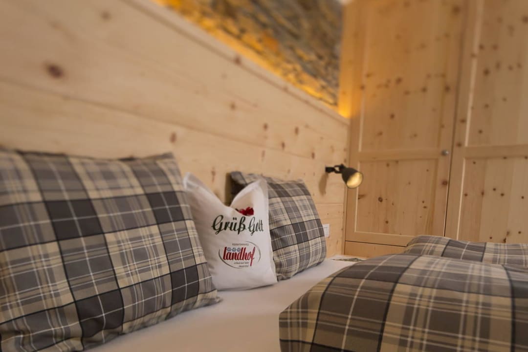 Zimmer in Zirbelholz Landhof