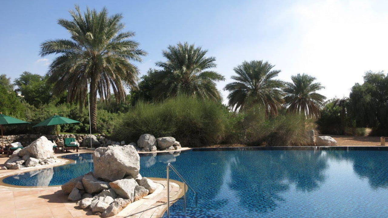Großer Pool Al Maha, A Luxury Collection Desert Resort & Spa
