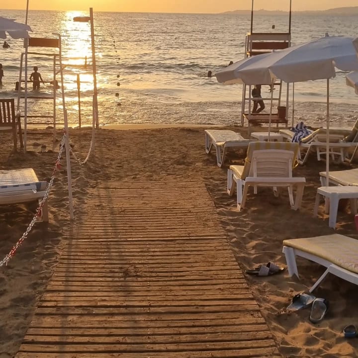 Strand Alaiye Resort & Spa