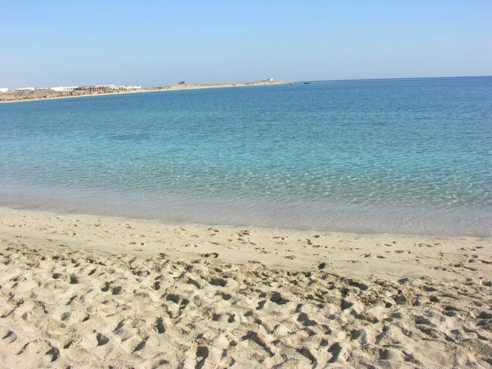 Widok na druga rafę Malikia Resort Abu Dabbab