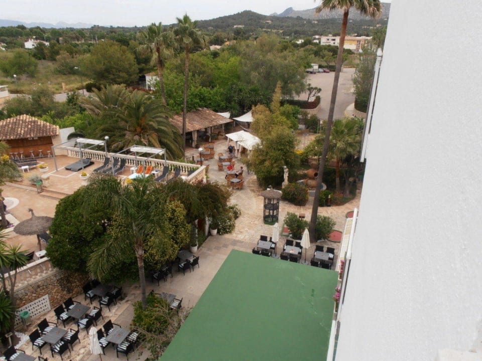 Blick aus dem 4 Stock  Bahía de Alcúdia Hotel & Spa