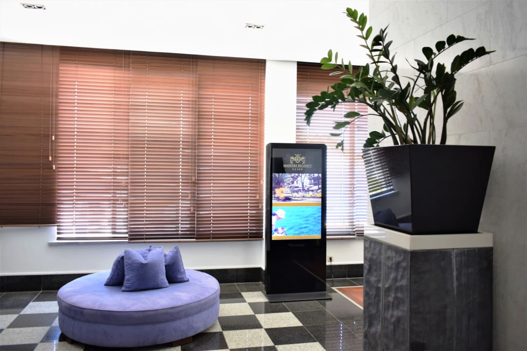 Lobby Hotel Madeira Regency Cliff