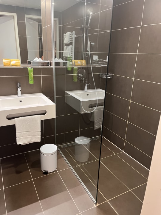 Zimmer JUFA Hotel Hamburg HafenCity