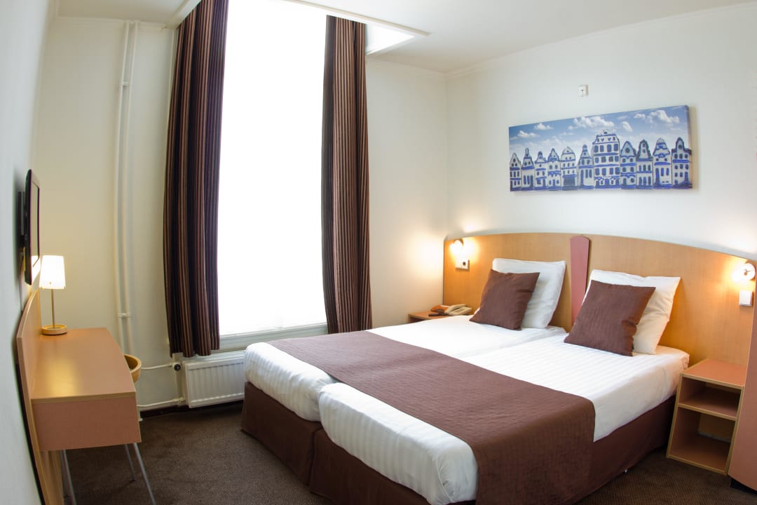 Double room Hotel Nes