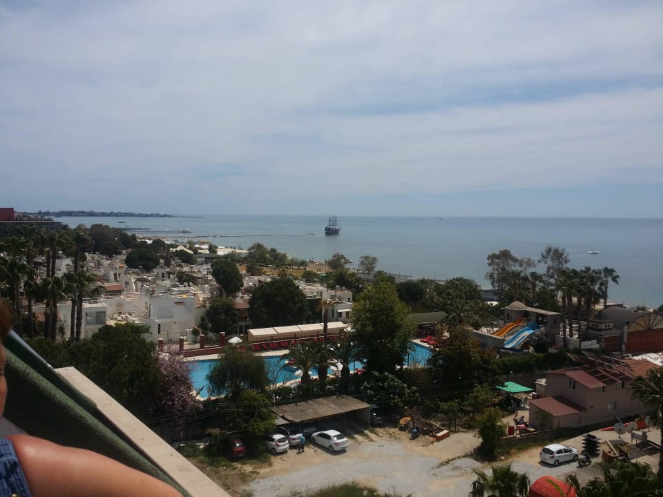 Blick aus dem Haupthaus Richtung Side Trendy Palm Beach (Adults Only, 16+)